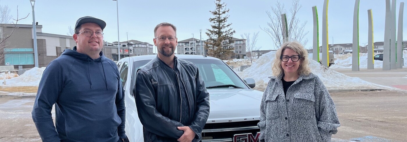 Grasslands Retail Office Donates Vehicle to Local Non-Profit